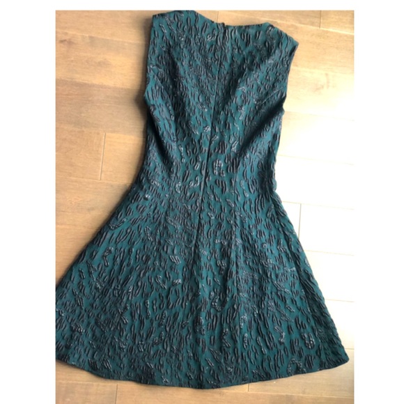 Bcbgmaxazria dark green dress with black pattern - Picture 2 of 2